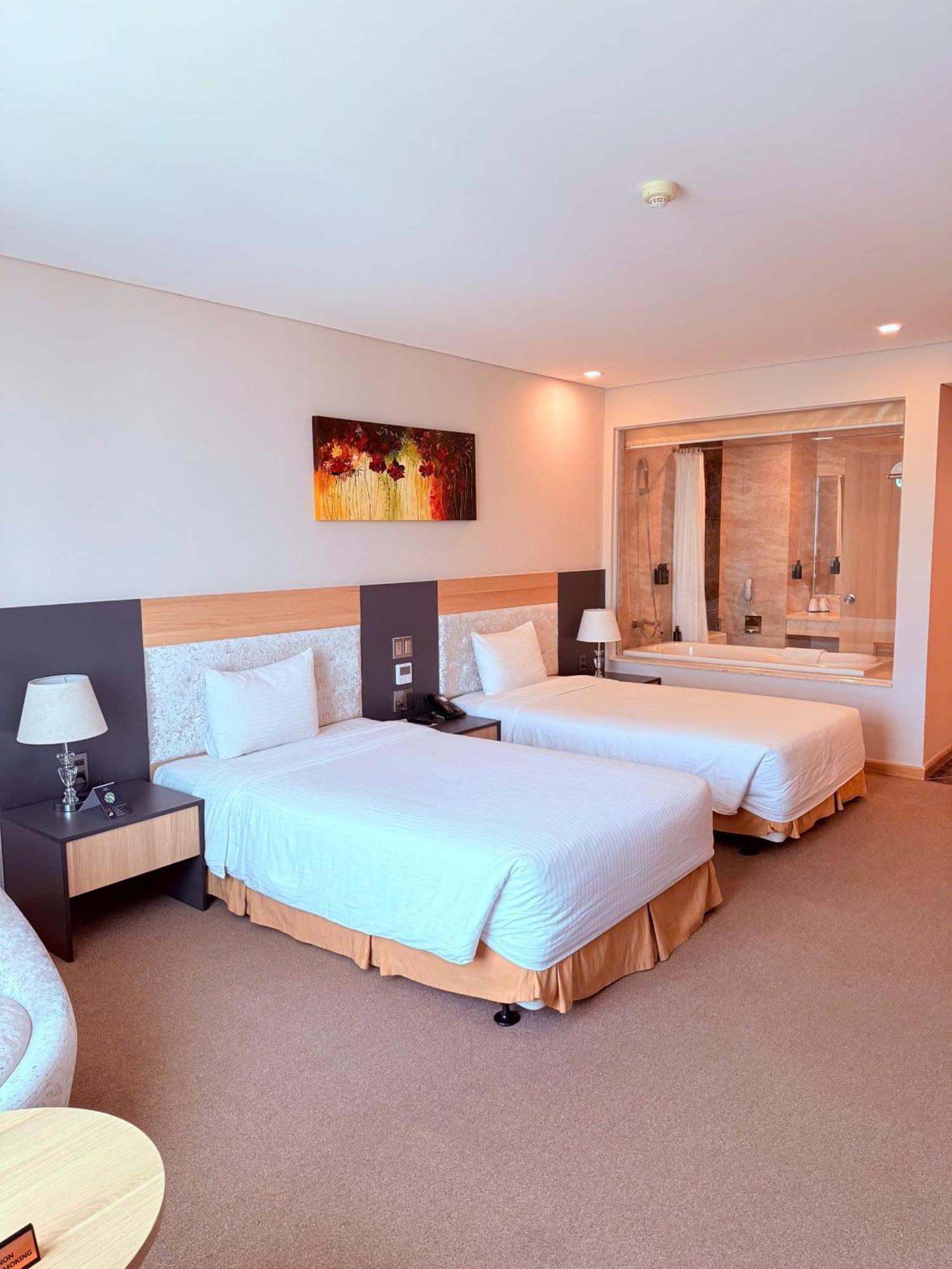 Muong Thanh Luxury Nha Trang Hotel Exterior foto