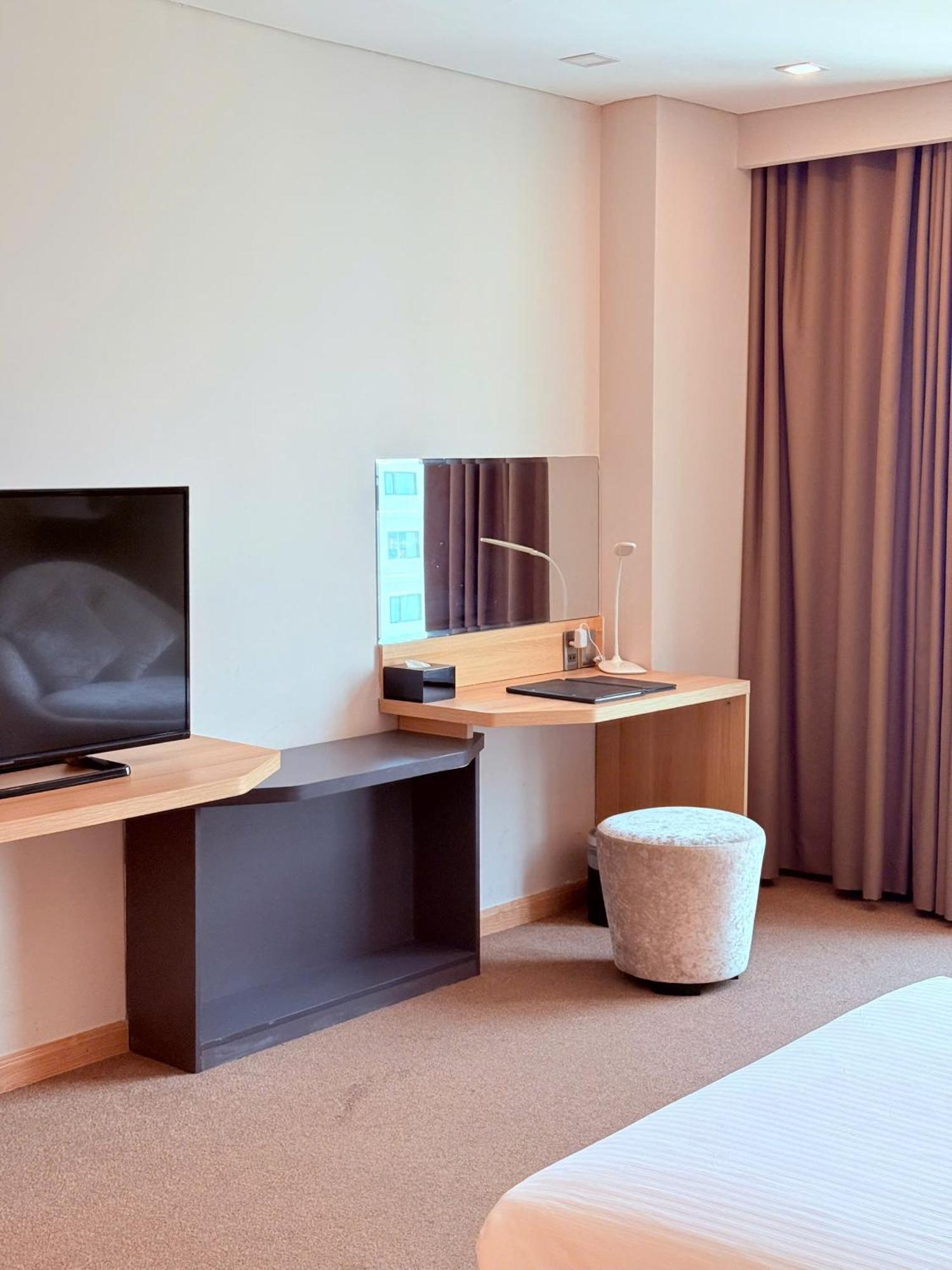 Muong Thanh Luxury Nha Trang Hotel Exterior foto